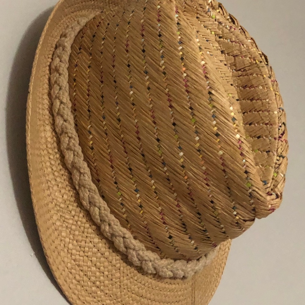 straw hat - Picture 4 of 6
